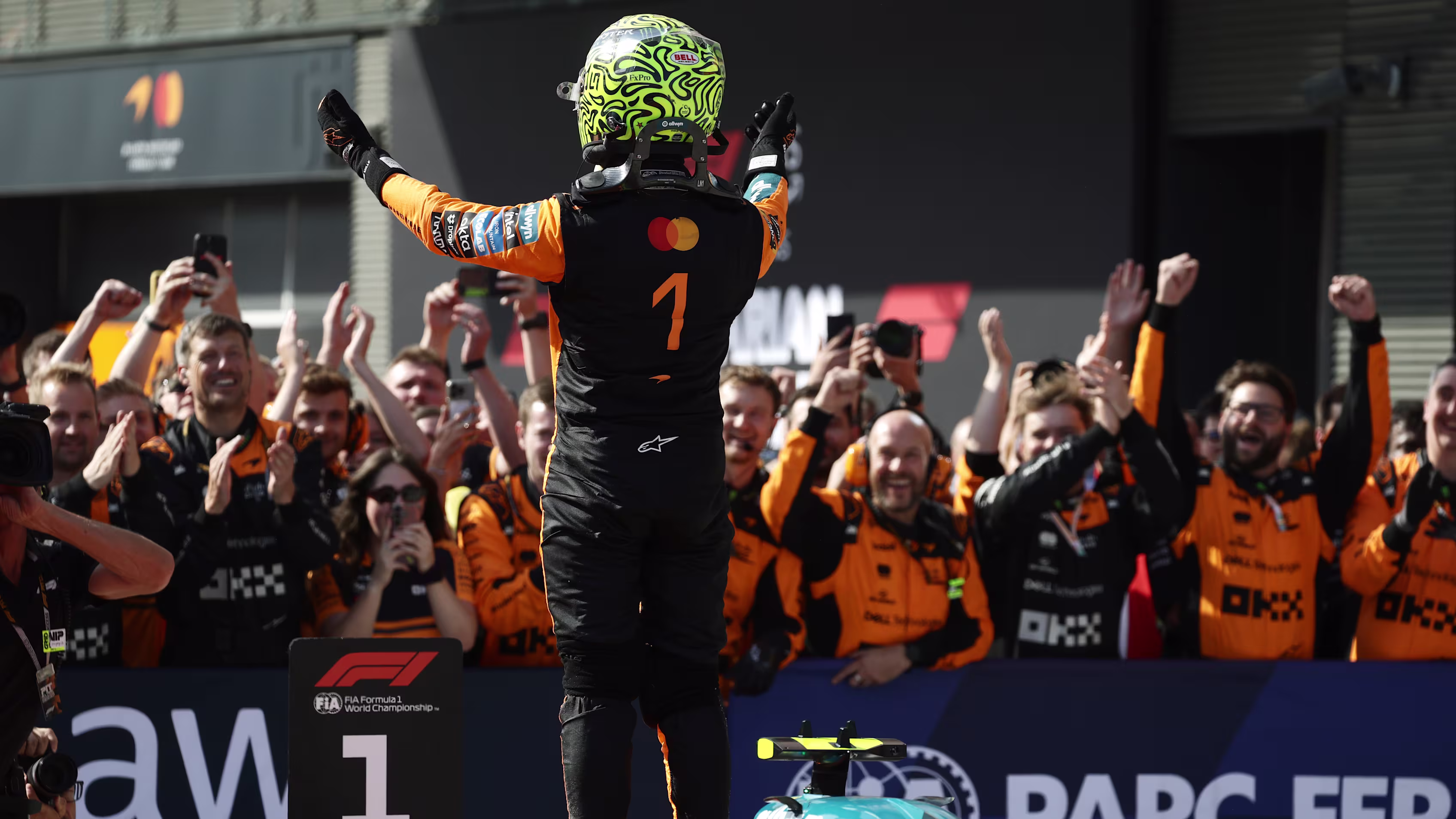 F1 Macaristan GP’sinde McLaren Fırtınası! Norris Zirvede!