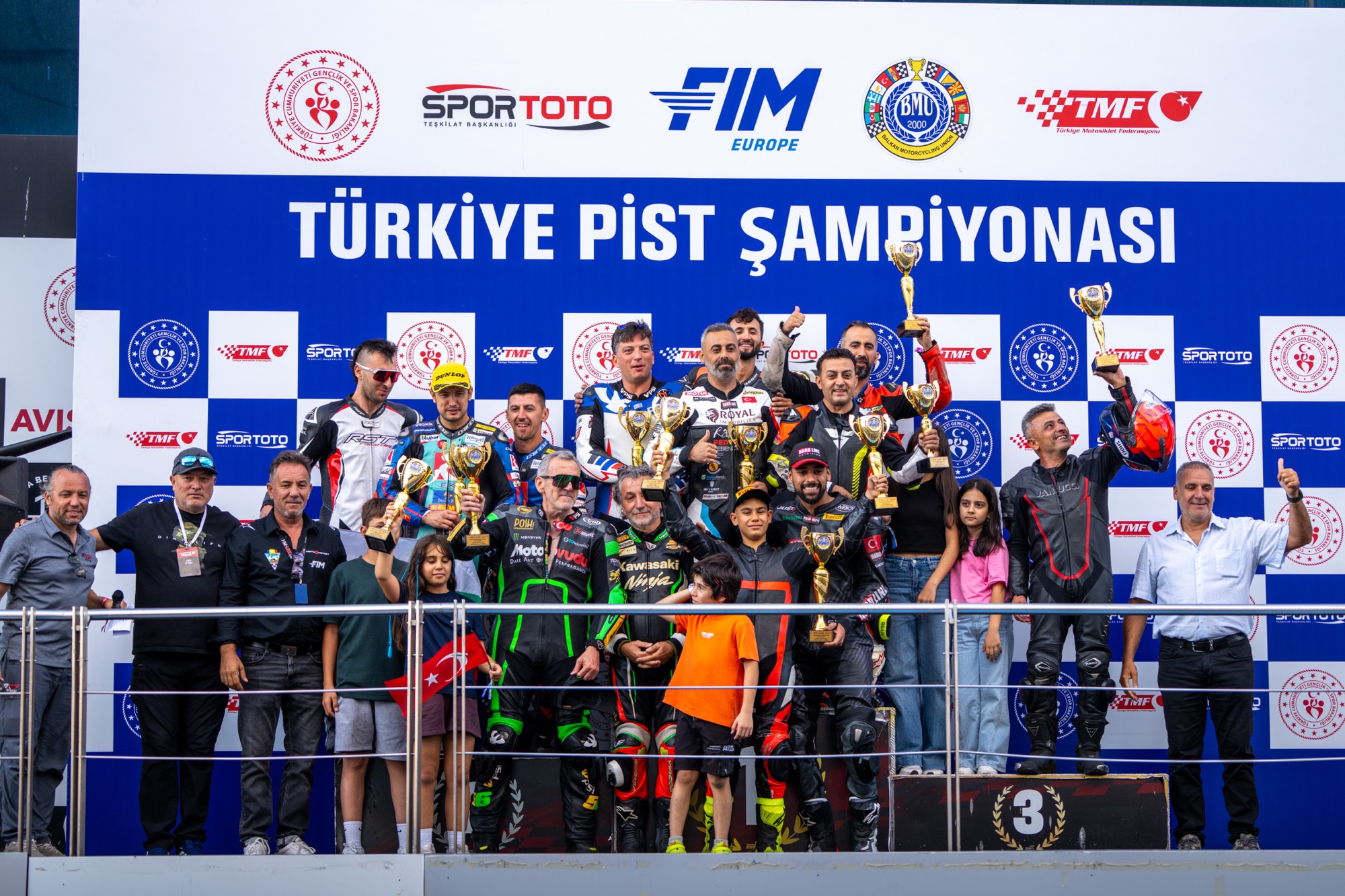 BMU Avrupa Pist Şampiyonası İstanbul Park’ta Şampiyon Türkiye